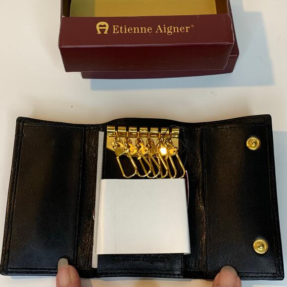 Etienne Aigner Vintage Tri Fold Key Holder Black Leather Never Used - Picture 3 of 7